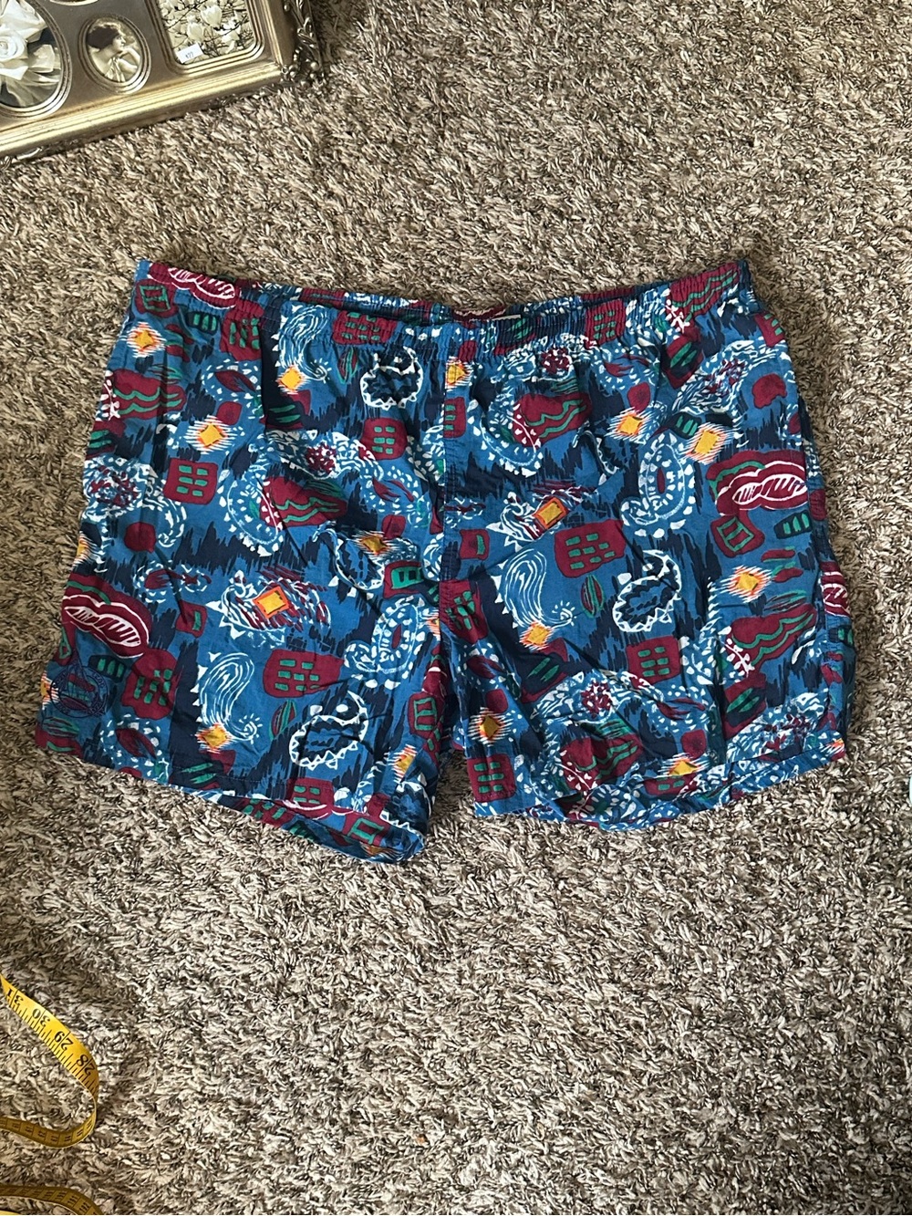 Vintage Izod Funky Retro Paisley Abstract Swimtrunks size L - 42” waist